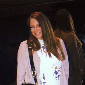 Meet your Posher, Tiara